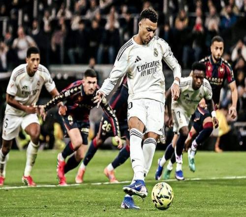 皇馬球迷喝倒彩：90分鐘狂噓高喊佛爺下課！主場(chǎng)如同客場(chǎng)