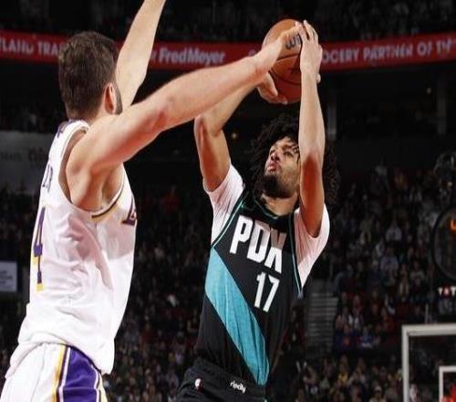 夏普25分詹姆斯20+9+8開拓者主場(chǎng)大勝湖人