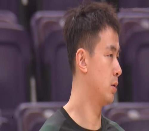 全場15次失誤，遼寧男籃4分惜敗趙繼偉6+6手感不佳沒實力打強隊