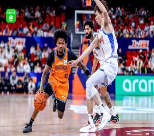 上海8070輕取新疆，古德溫18分，王哲林16+11