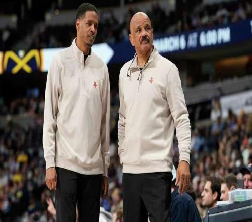 無控衛(wèi)陣容火箭隊(duì)繼續(xù)試陣！全新模式出爐，30歲老將改打1號(hào)位