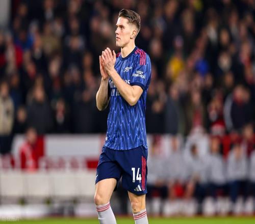 英超最新積分戰(zhàn)報阿森納辜負曼聯(lián)好意悶平保級弱旅多曼城7分