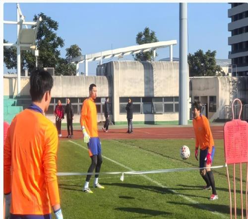 山東泰山奪冠穩了，土洋結合引爆中超，韓鵬又迎來眾多名帥當助教