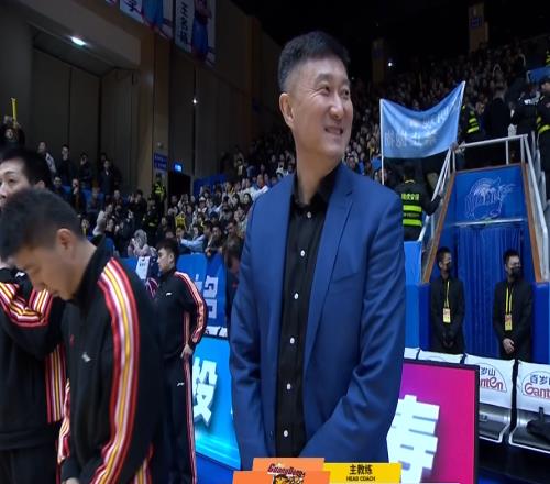 杜鋒不整活！廣東28分大勝四川，5人滿分，胡隊復(fù)蘇徐杰卻糟透了