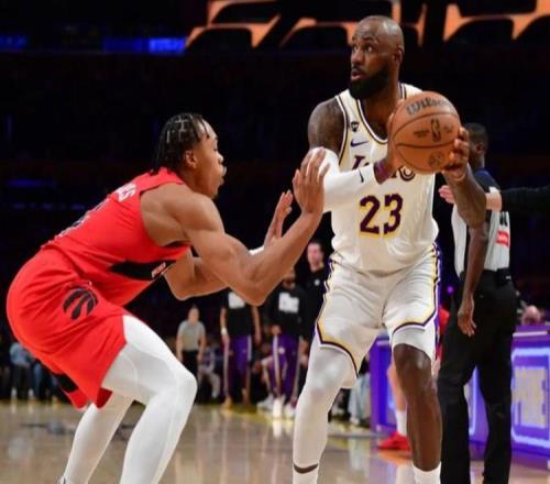 湖人兩功臣出爐，老詹歷史唯一！東契奇23中8也該夸，一人該重用