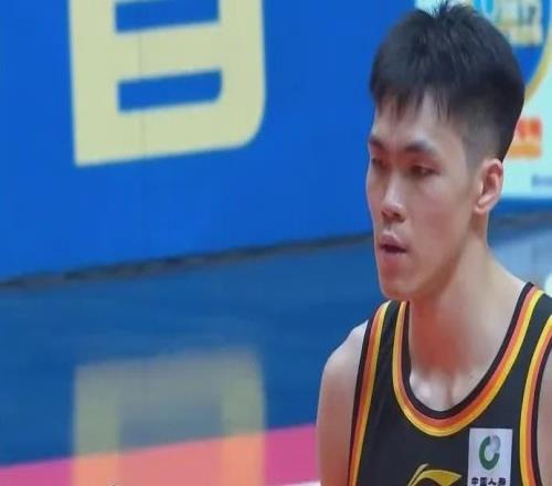 龐崢麟這運球太牛了！廣西籃球之夜，他要進國家隊了嗎