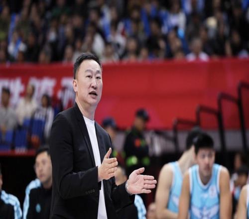 “奇兵”爆發(fā)痛快“復(fù)仇”！青島男籃主場(chǎng)大勝浙江男籃，紀(jì)卓爆發(fā)投中4記三分狂砍16分