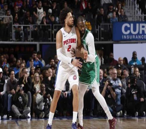 東部前二對決！布朗32+11丟絕殺綠軍惜敗活塞坎寧安16+14