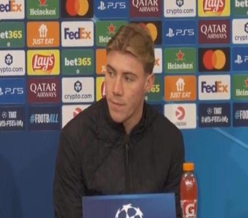 霍伊倫：我能和盧卡庫(kù)搭檔想晉級(jí)我們就必須要贏哥本哈根