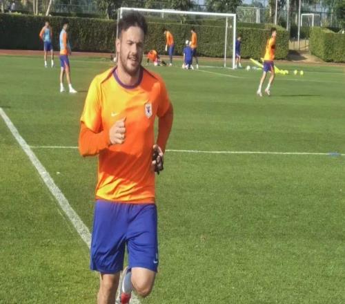 中超續(xù)約后歸隊參加訓(xùn)練，瓦科開啟2026賽季新征程