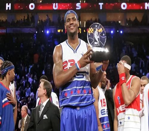 生涯至今，詹姆斯21次全明星首发！库里、字母10次，哈登和KD呢