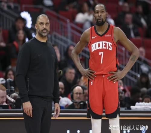 火箭111106马刺!乌度卡顽固不化,杜兰特看清现实,两人成关键