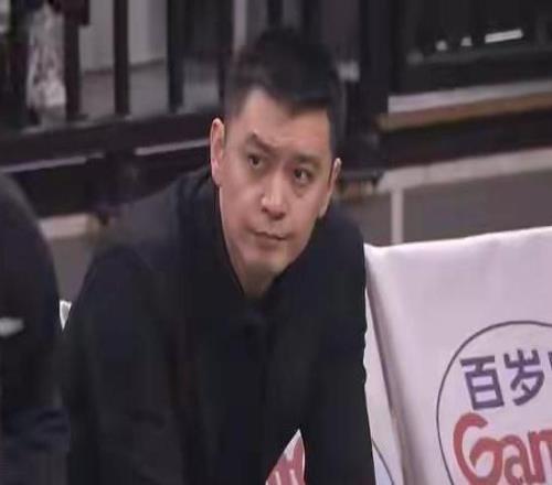 真没戏了，辽宁队输山西再收两大坏消息，杨鸣进季后赛都是难题