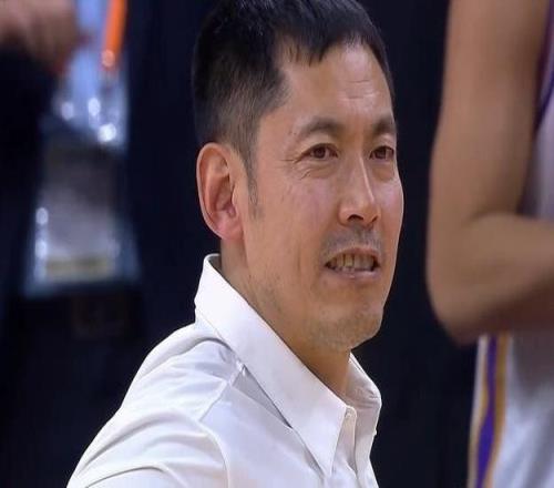 北控vs广厦前瞻：廖三宁PK孙铭徽胡金秋张庆鹏暗讽全队防守后首战