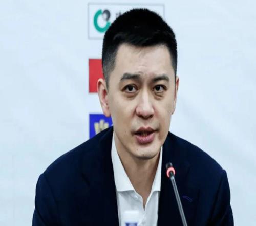 辽宁男篮惜败，杨鸣对球员表现满意赵睿月底复出，张宁阶段报销