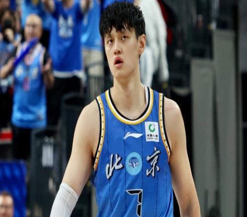 北京傷情更新！趙睿斯佩爾曼有望提前復(fù)出，周琦曾凡博傷勢不重！