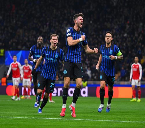 國米做出選擇就不要猶豫！歐冠輸球卻有三人冒尖，齊沃留力聯(lián)賽！