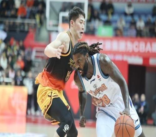 南通主場首秀憾負！明晚，繼續(xù)為肯帝亞男籃加油！