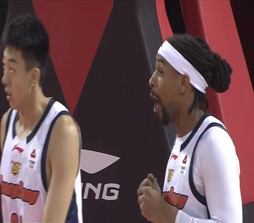 截胡廣東隊CBA冠軍外援加盟新晉豪門，曾是杜鋒的三號位答案！