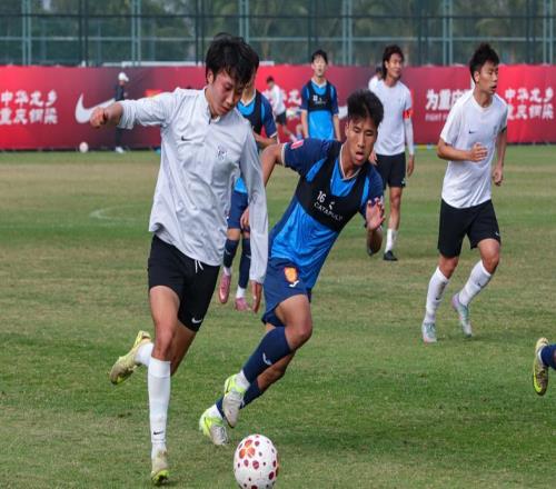 英博官宣羅競加盟約戰(zhàn)俄超勁旅！邦本重返鐵人泰山中衛(wèi)征戰(zhàn)西乙