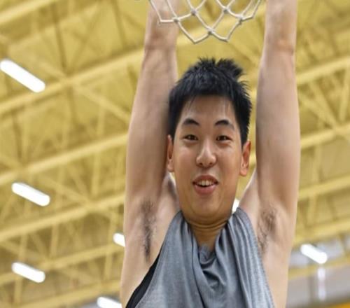 省錢了！麥考爾特訓(xùn)崔永熙過人，強(qiáng)化進(jìn)攻技巧，有望年后復(fù)出！