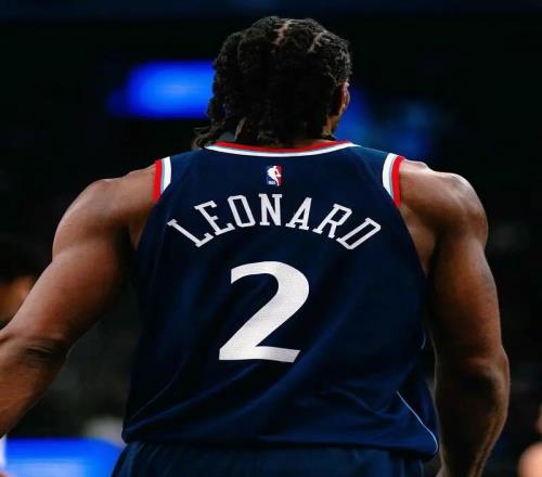 NO！突然離隊啊，倫納德再次受傷，左膝挫傷+炎癥，快船無奈