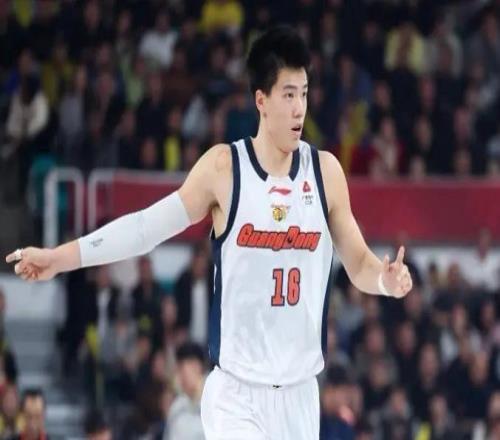 高興早了，廣東隊大勝吉林隊卻收兩個壞消息，杜峰愛徒再次受傷