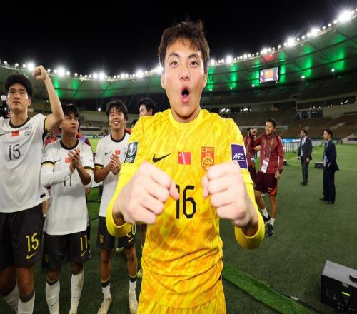 央視確認(rèn)！3家中超爭(zhēng)冠隊(duì)欲簽李昊，歐洲隊(duì)也在關(guān)注，身價(jià)2000萬(wàn)