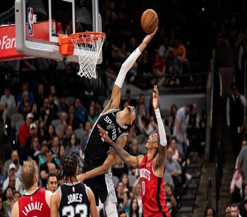 人還怪好的！杜蘭特點破文班命門，火箭用一策略將他逼成外線鐵匠