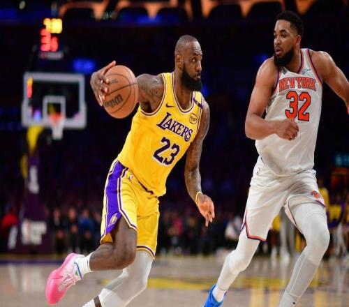 有趣，比爾西蒙斯提議將詹姆斯從湖人隊交易至尼克斯隊換唐斯