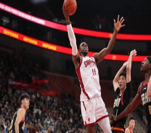 主帥被驅(qū)逐+2分鐘7T！山西遭深圳終結(jié)3連勝賀希寧23分