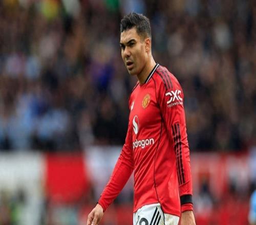 不執行續約1年的條款，曼聯和卡塞米羅均宣布賽季結束后分手