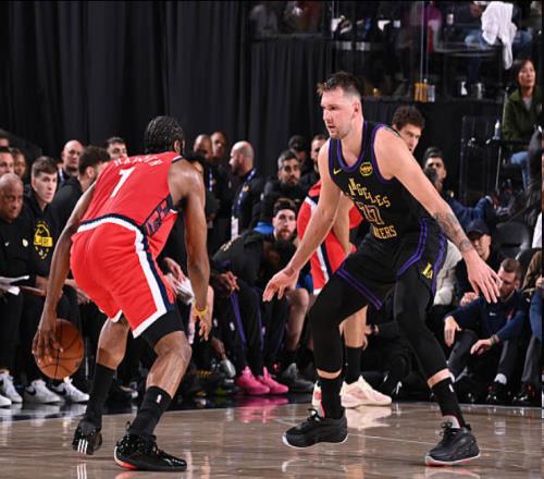 快船近17战14胜!哈登:很清楚自己的位置赢下这些比赛很有趣