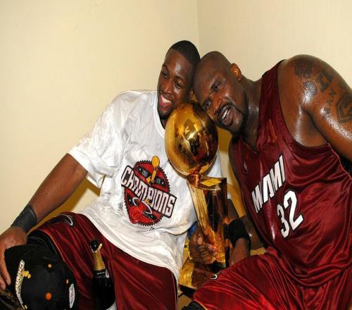 白巧克力：2006年總決賽G6賽前庫(kù)班警告手握賽點(diǎn)的熱火不許帶香檳進(jìn)場(chǎng)