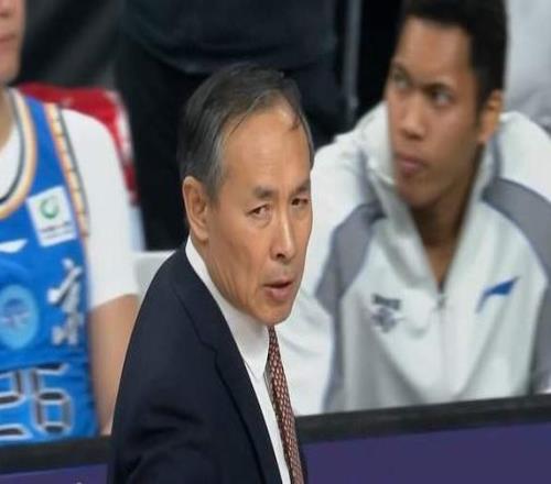 太硬了！讓了5個人依舊贏了球，難怪人家喊出奪冠，強人獨砍23分