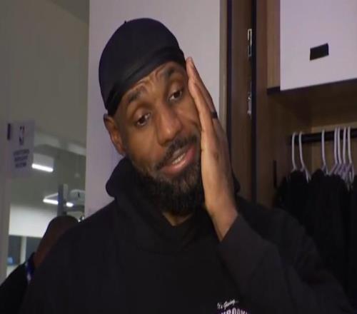 答非所問詹姆斯笑談本賽季是否繼續(xù)留湖人：我很好，我很好