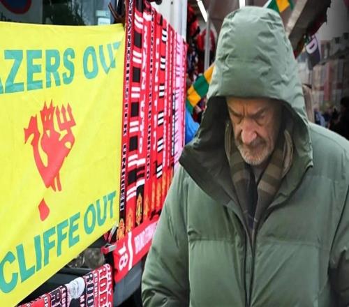 曼聯(lián)球迷要求億萬富翁拉特克利夫退出俱樂部