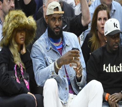 詹姆斯經(jīng)紀人里奇保羅談最近曝光的湖人老板，與詹姆斯的矛盾