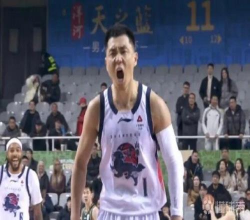 13年輪回：從“小李飛刀”到“高詩巖時刻”，濟南男籃的傳承與尊重