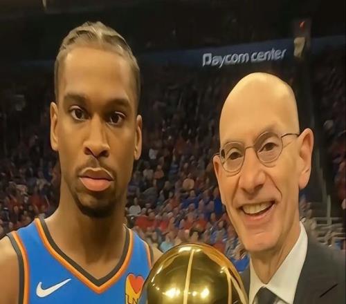 感謝NBA倒數(shù)第一！保住勇士73勝神跡，亞歷山大被打臉，狂不動了