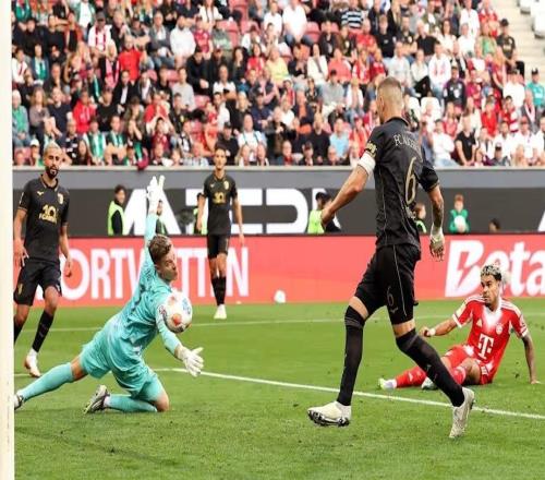 拜仁本賽季德甲落后情況下已拿到14分，與上賽季整個賽季持平