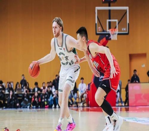 戰(zhàn)報(bào)加時(shí)鏖戰(zhàn)南京天之藍(lán)客場(chǎng)憾負(fù)廣州朗肽海本