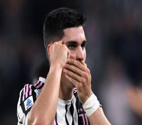 斯基拉：多隊開出租借6個月的報價，但阿季奇仍想留在尤文