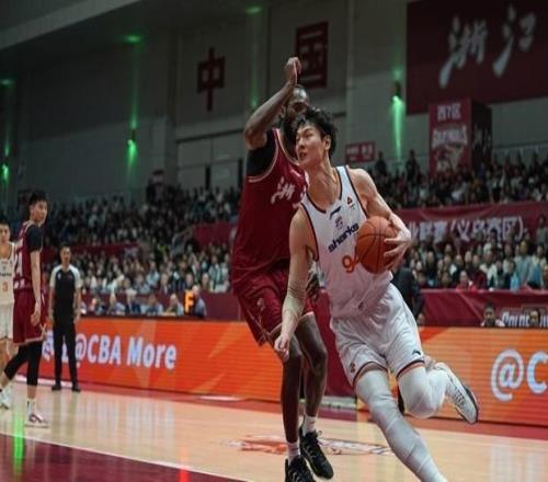 無緣五連勝，上海大鯊魚客場惜敗給浙江隊