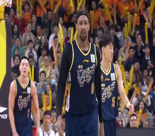 杜鋒點名要人！廣東隊公開招募“空間型五號位”，保底能進總決賽