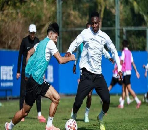 06，大連英博不敵首爾FC，馬萊萊5場0進(jìn)球，李昂成后防線指揮官