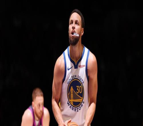 勇士26分大胜，库里26+7破纪录！科尔变阵获奇效一口气迎3大利好