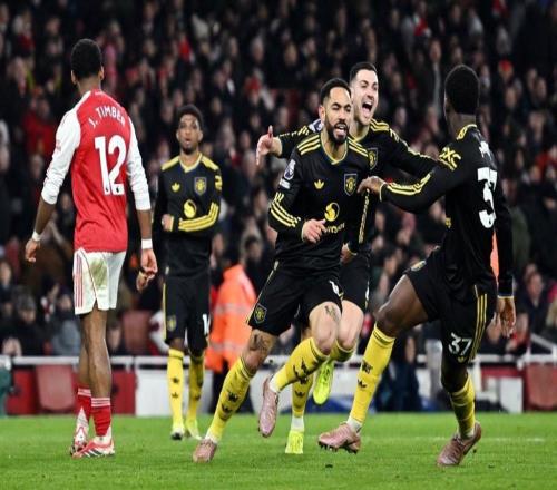 自2005年2月以來，曼聯首次在英超客場逆轉擊敗阿森納