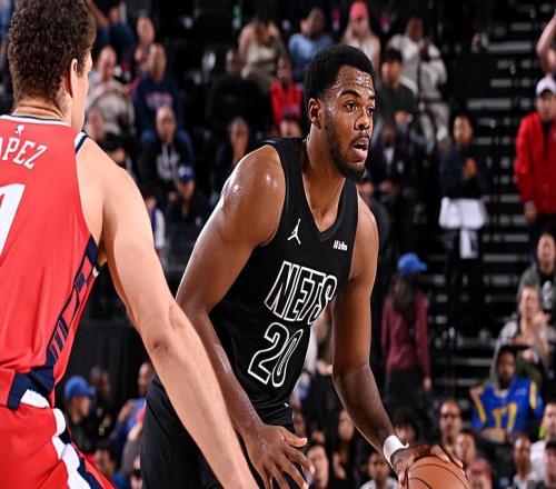 慘敗快船比賽中為數(shù)不多的亮點，內(nèi)線新星在籃網(wǎng)真是被埋沒了