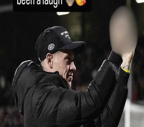 愛爾蘭球員麥克林謝場時向客隊球迷豎中指，還發(fā)文讓他們滾蛋